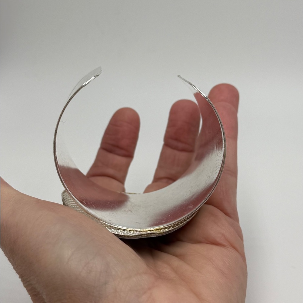 Gucci upcycled Silver cuff bracelet GUCCI PLUS RARE authentic material - Picture 4 of 8